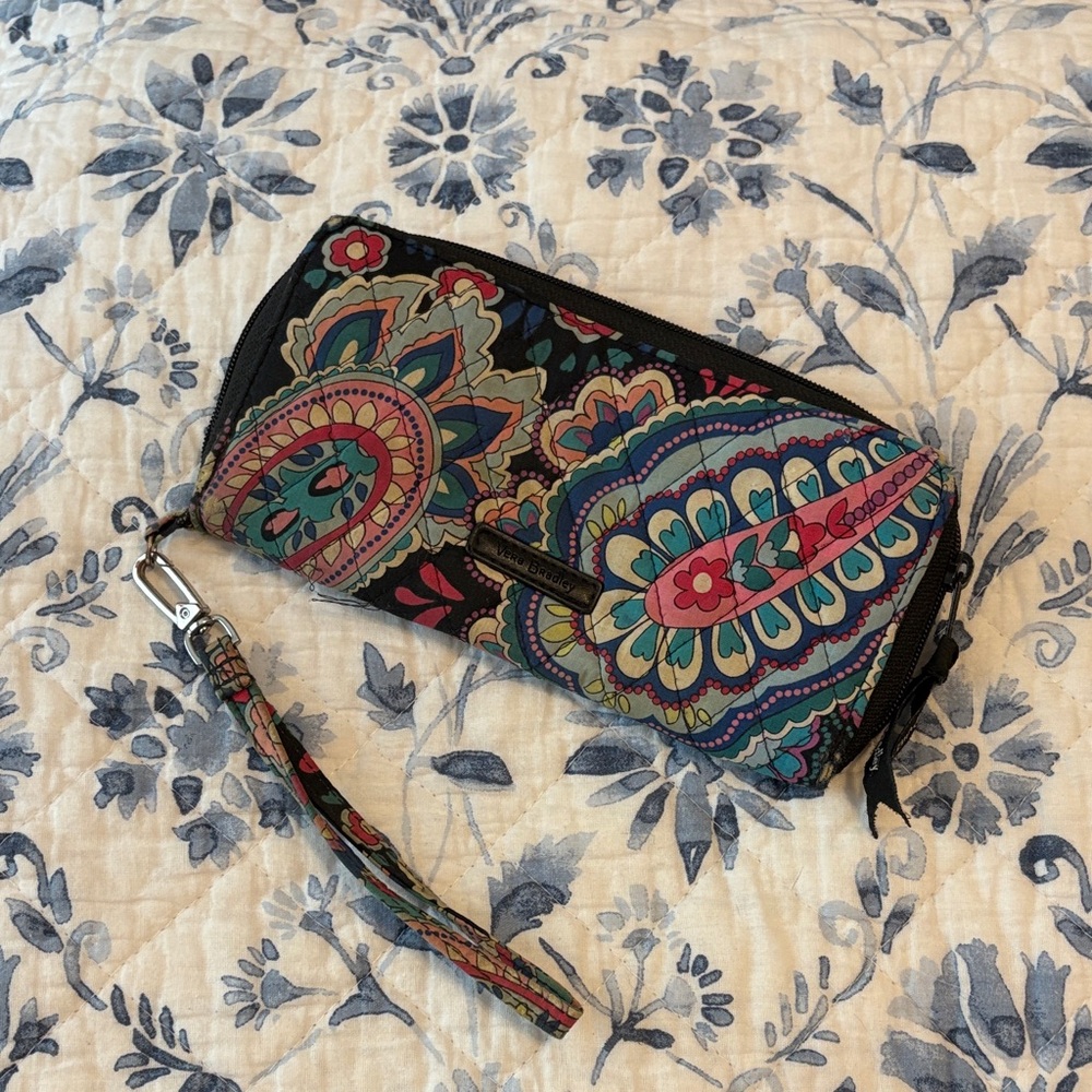 Vera Bradley Black Multicolor Paisley Wristlet Clutch